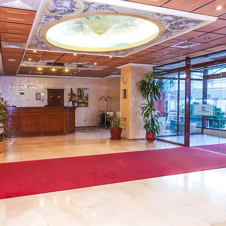 Hotel Opera Plaza 5*