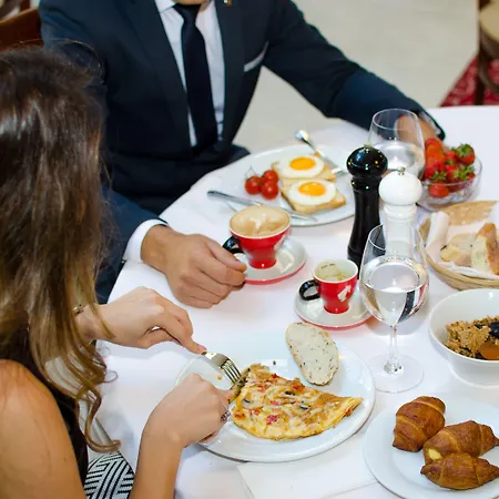 Opera Plaza Отель Клуж-Напока