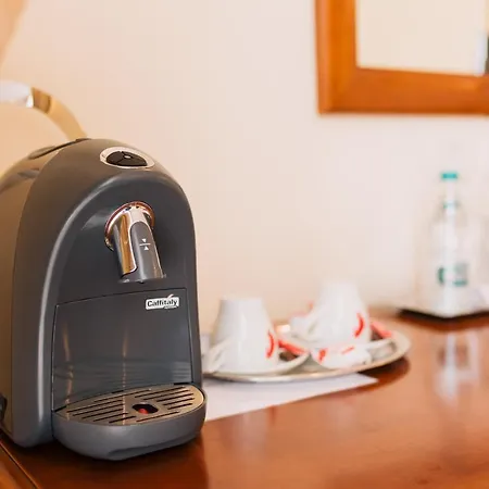 Opera Plaza Hotel 5*