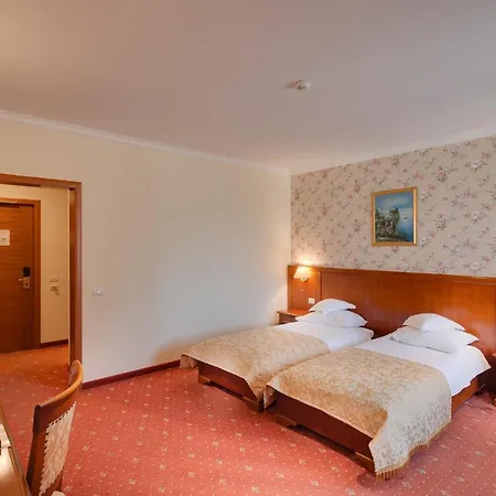 Hotel Opera Plaza 5*