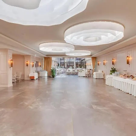 Opera Plaza 5* Cluj-Napoca