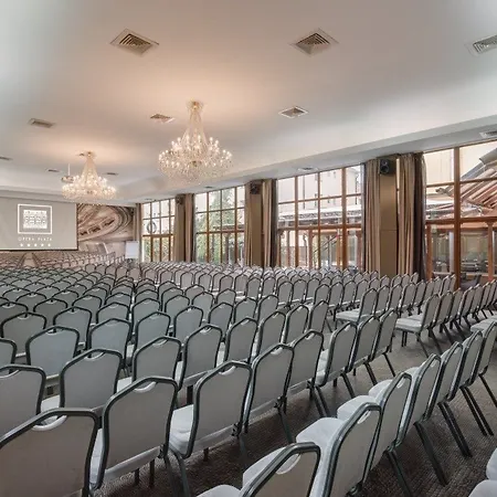 Hotel Opera Plaza Kluż-Napoka