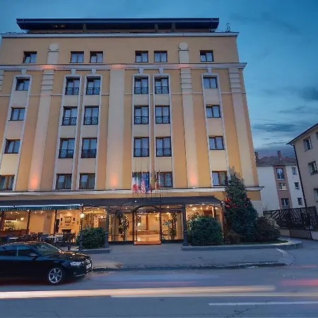 Hotel Opera Plaza 5*