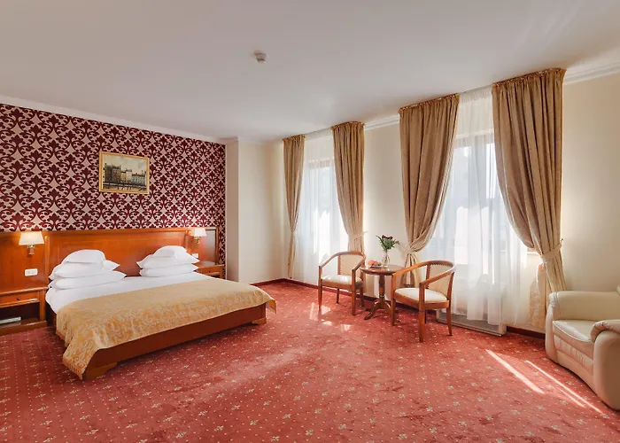 Opera Plaza Hotel 5*