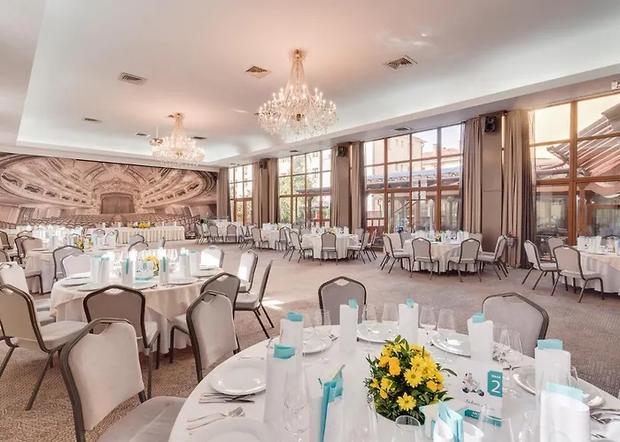 Opera Plaza Κλουζ-Ναπόκα