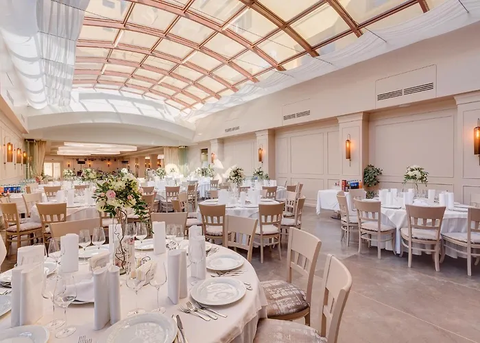 Opera Plaza Hotel 5*