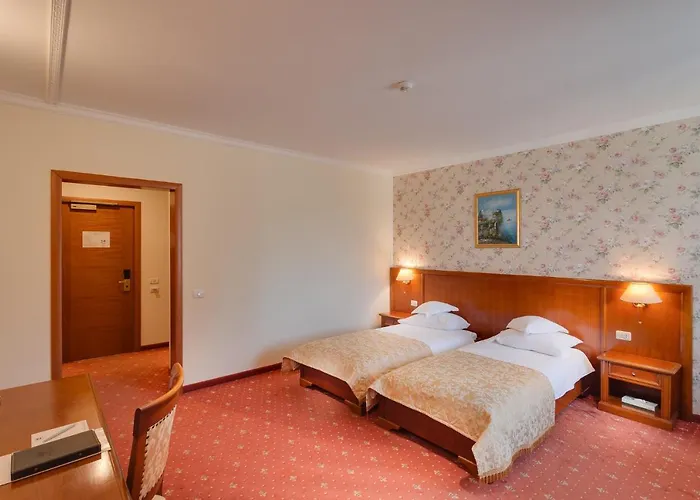 Hotel Opera Plaza 5*