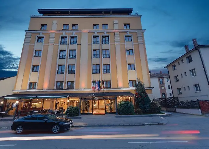 Hotel Opera Plaza 5*